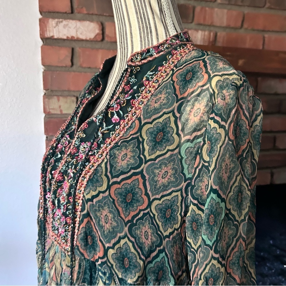 Soft Surroundings Emerald Shira Embroidered Floral Peasant Top Sz S - Picture 9 of 12